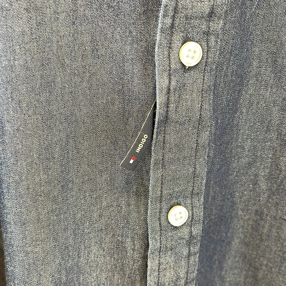 Tommy Hilfiger Button Up Casual Dress Shirt Navy Blue - Picture 2 of 9